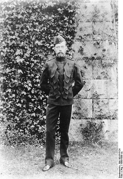 Царь Николай II в шотландской военной форме. 1890 - Deutsches Bundesarchiv