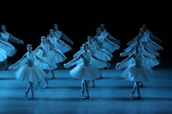 «Лебединое озеро» в исполнении Мариинского балета на Пасхальном фестивале в Москве. 2008 - Наташа Разина