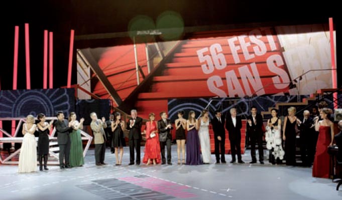 Начал работу 56-й Международный кинофестиваль в Сан-Себастьяне. На церемонии открытия был показан фильм «Другой человек» Ричарда Айра с Антонио Бандерасом и Лайамом Нисоном.