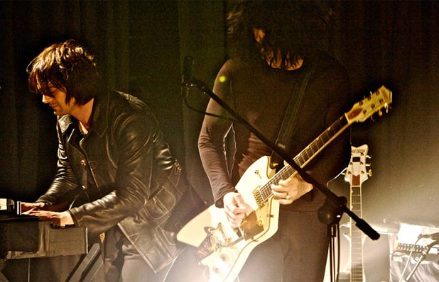 Джек Уайт, участник The White Stripes и The Raconteurs, отрабатывает свою репутацию трудоголика. Новый альбом его последней группы The Dead Weather выйдет уже через два месяца.