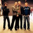 Калифорнийский суд отклонил иск о плагиате, который был подан гитаристом Джо Сатриани к группе Coldplay. Это было сделано по соглашению сторон.