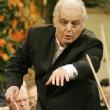 Даниэль Баренбойм дирижирует Венским филармоническим оркестром 1 января 2009 года - Lilli Strauss