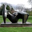 Абстрактная скульптура Генри Мура стоимостью 3 млн фунтов была украдена на металлолом. Двухтонное произведение принесло ворам не более 1 500 фунтов.