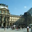 Лувр остается самым популярным музеем в мире. В 2008 году его посетили 8,5 млн человек.
