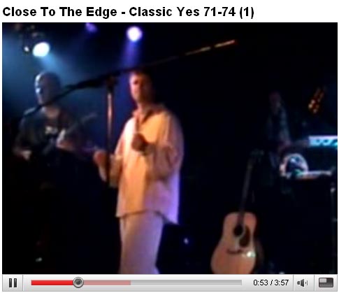 В текущем турне Yes вокалиста группы Джона Андерсона заменит «дублер» Бенуа Давид, которого музыканты нашли через YouTube. Давид выступает в кавер-группе Yes под названием Close To The Edge.