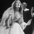 Джоан Сазерленд в роли Лючии ди Ламмермур на сцене Метрополитен-опера. 1964