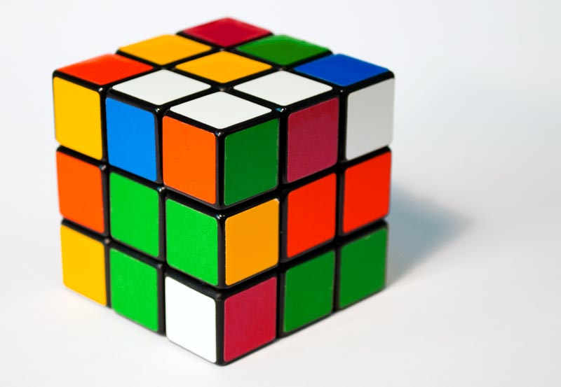 В Голливуде заинтересовались кубиком Рубика.  Права на экранизацию самой популярной головоломки в мире приобрело актерское агентство Creative Artists Agency (CAA).