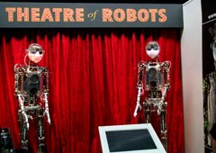 Открылся первый в мире театр роботов