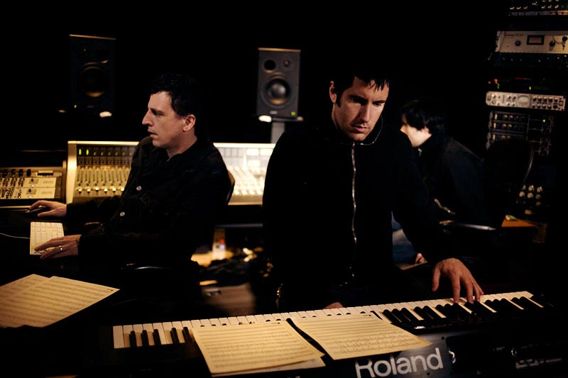 Аттикус Росс и Трент Резнор работают в студии над альбомом Nine Inch Nails «Ghosts I-IV» (2008)