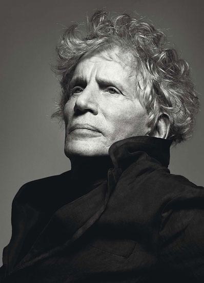 22 января в Нью-Йорке в возрасте 72 лет после тяжелой болезни скончался знаменитый американский художник, скульптор и фотограф Деннис Оппенхайм.