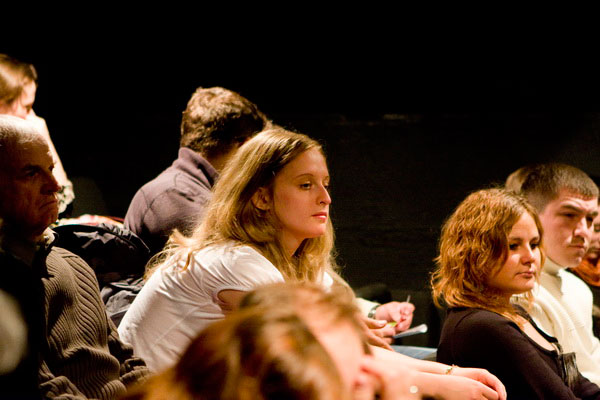 Анна Яблонская на показе спектакля по ее пьесе «Где-то и около», 2008