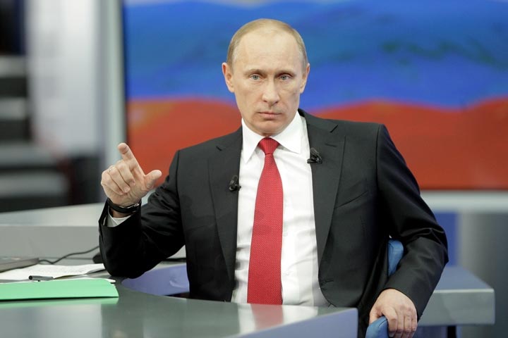 Премьер-министр Владимир Путин считает вероятным введение специального налога на все иностранные фильмы. Часть полученных таким образом средств будет направлена на развитие отечественной киноиндустрии.
