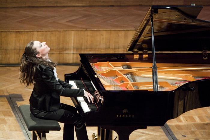 Во вторник, 15 февраля, в Концертном зале Мариинского театра выступит победительница конкурса Шопена 2010 года Юлианна Авдеева. Концерт будет транслироваться в интернете.