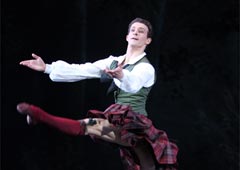 Ян Годовский в партии Джеймса в балете «Сильфида»
