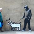 Граффити Бэнкси, репродукции которого он продал, чтобы собрать деньги для арт-группы «Война»