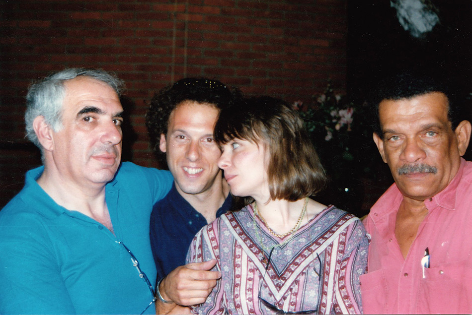 Евгений Рейн, издатель Дэвид Эпплфилд, Татьяна Щербина и Дерек Уолкотт на поэтическом фестивале в Роттердаме. 1989
