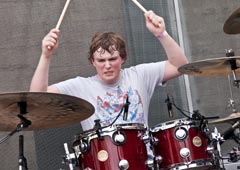 Майк Бирн, барабанщик  The Smashing Pumpkins  c 2009 года
