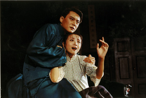Сцена из спектакля «Гроза» Ся Чуна