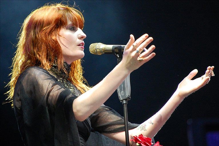 Вокалистка группы Florence and the Machine Флоренс Уэлч рассказала о том, каким будет ее второй альбом, записанный после трехлетней паузы.