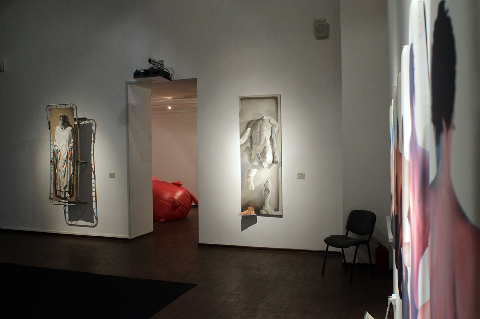 Выставка Ирины Наховой «Комнаты» 