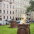 В Петербурге поставили памятник буржуазии