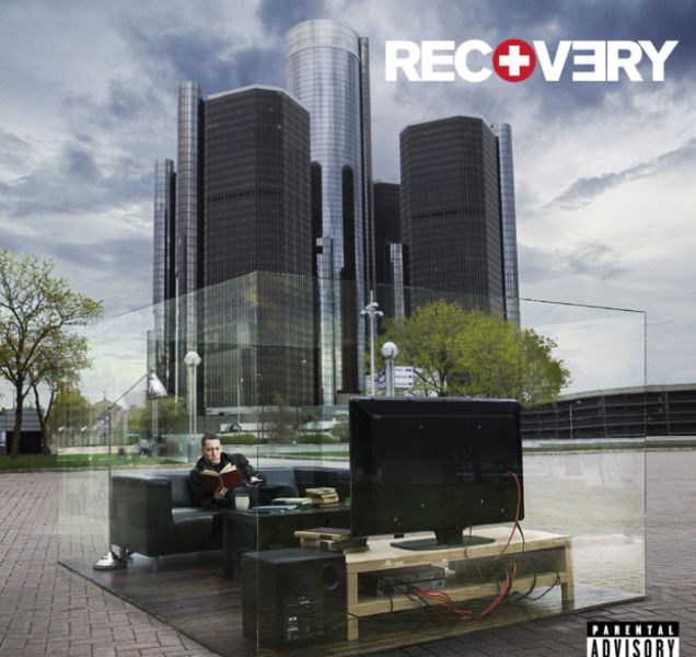 Последний альбом рэп-исполнителя Эминема «Recovery» (2010) стал первой пластинкой, разошедшимся в США миллионным тиражом в цифровом формате.