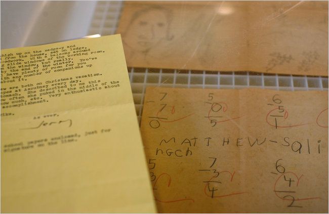 Обнаружены письма жившего отшельником с 1965 года американского классика Джерома Дэвида Сэлинджера, которые указывают на то, что писатель продолжал работать над новыми книгами.