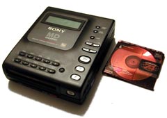  Sony MZ1 , первая модель  MiniDisc Walkman 