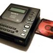 В сентябре этого года компания Sony полностью прекратит выпуск плееров, использующих мини-диски — MiniDisc Walkman. Производство кассетных «Уокманов» было свернуто в прошлом году.