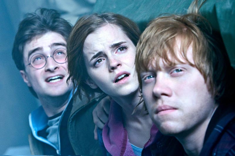 Последний, восьмой фильм о юном волшебнике Гарри Поттере — «Гарри Поттер и Дары cмерти: Часть 2» — за первую неделю заработал в мировом прокате рекордные $476 млн, превысив результат шестого фильма франшизы, «Гарри Поттер и Принц-полукровка».