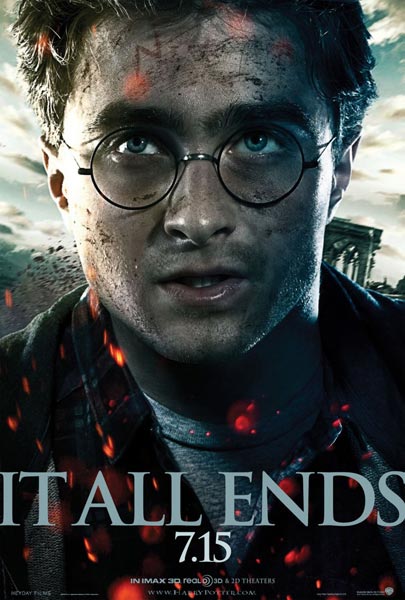 Фильм «Гарри Поттер и дары смерти: Часть 2» вошел в тройку самых доходных фильмов в истории кино — мировая касса восьмого «Гарри Поттера» достигла $1,13 млрд и превзошла показатели третьего «Властелина кольца».