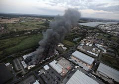 Пожар на складе  Sony  в Энфилде. Лондон, 9 августа 2011 года