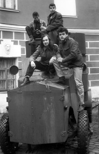 Во дворе музея революции. 1989  - Евгений Волков
