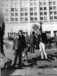 Меломаны в рядах защитников Белого дома. 1991