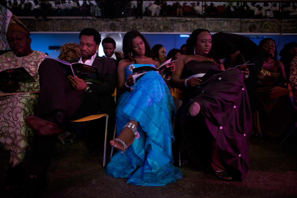 Нигерийская звезда Стефани Окереке на церемонии вручения премий Африканской киноакадеми, где она номинирована не только как актриса, но и как сценарист - Гай Калаф