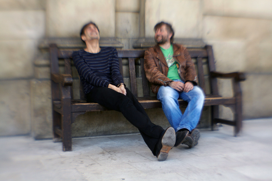 King Creosote and Jon Hopkins. «Bats in the Attic (Unravelled)»