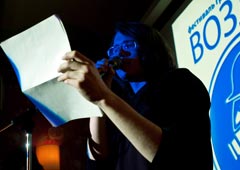 Кирилл Корчагин на фестивале гражданской поэзии  «Воздух—воздух» . Москва, март 2009 года