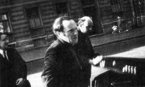 Иосиф Бродский навсегда покидает Ленинград. 4 июня 1972 года  - М. И. Мильчик