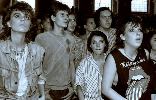 Поклонники на концерте группы «Автоматические удовлетворители». Ленинград, Зимний стадион, 1988 год - Андрей (Вилли) Усов