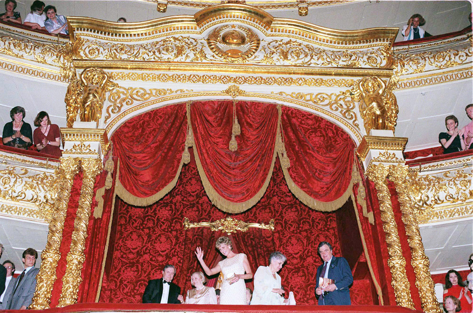 Принцесса Диана Уэльская в Большом театре во время визита в Россию, 15 июня 1995 года