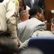 Присяжные признали врача Майкла Джексона Конрада Мюррея виновным в убийстве по неосторожности. Приговор был вынесен после девятичасового совещания более чем через два года после смерти певца.