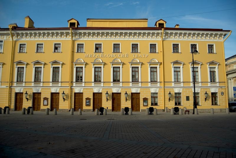 Михайловский театр в Петербурге, который отметит в 2013 году свое 180-летие, в 2014 году будет закрыт на девять месяцев на реконструкцию.