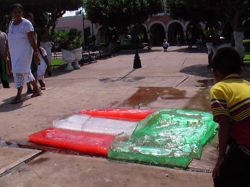 Скульптура студентов Высшей школы искусств Юкатана (ESAY), Мерида 