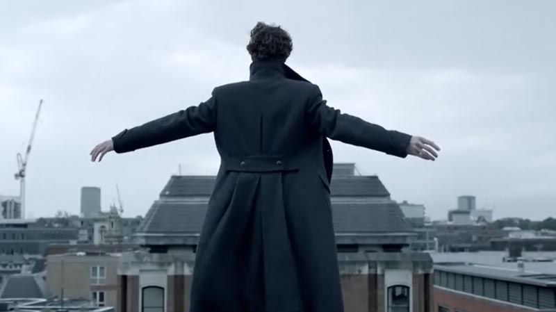 Создатели сериала «Шерлок» официально объявили о том, что собираются снять третий сезон. Трансляция второго сезона завершилась в Великобритании в воскресенье, 15 января.