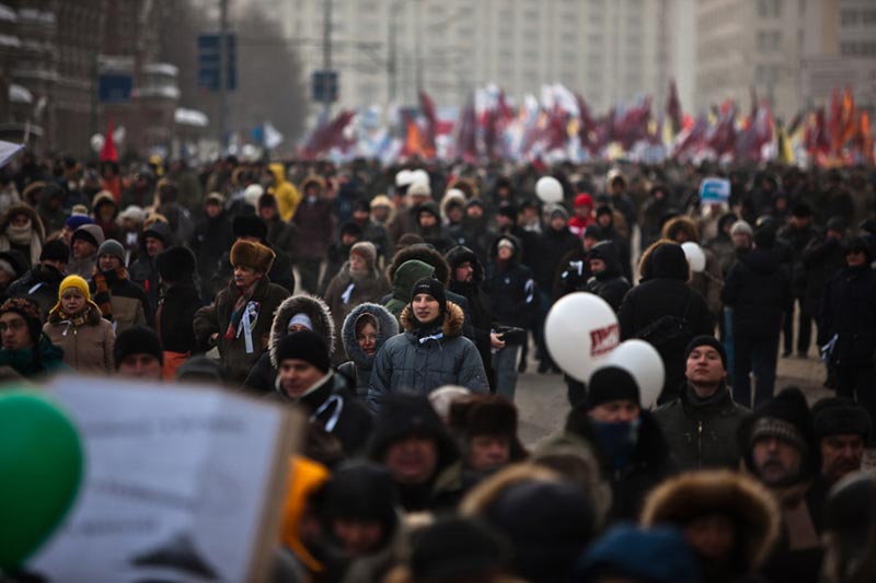 На фоне митингов за честные выборы в Москве еще с декабря снимается фильм о любви современных Ромео и Джульетты — омоновца и оппозиционерки.