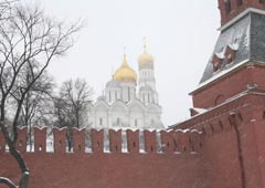 Московский Кремль принимает выставку Генри Мура