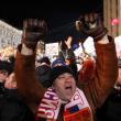 Участники санкционированного митинга в поддержку Владимира Путина на Манежной площади