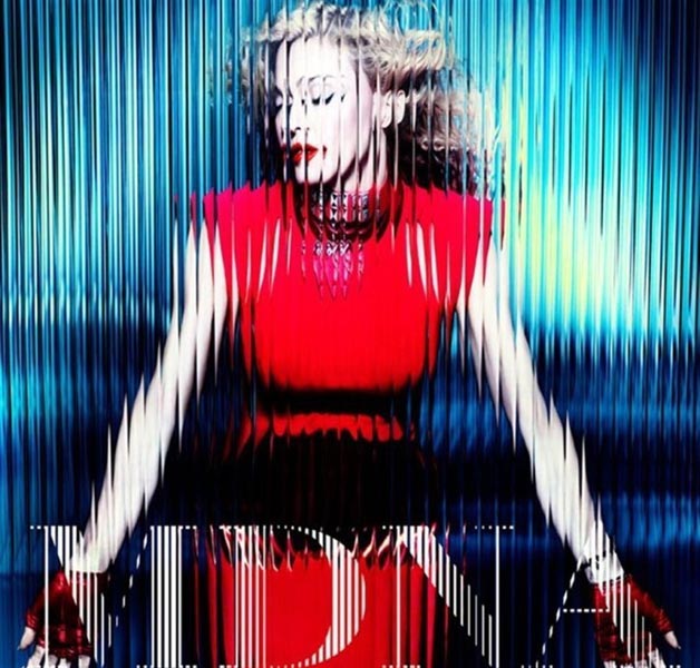 Сегодня, 23 марта, на сервисе «Яндекс.Музыка» появился новый альбом Мадонны «MDNA», причем его можно не только бесплатно прослушать, но и скачать.