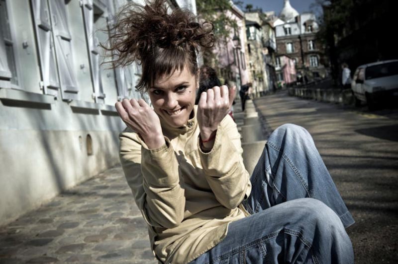 Французская певица Изабель Жеффруа, выступающая под псевдонимом Zaz, станет хедлайнером нового международного музыкального фестиваля Zavtra, который пройдет летом 2012 года в Москве и Петербурге.