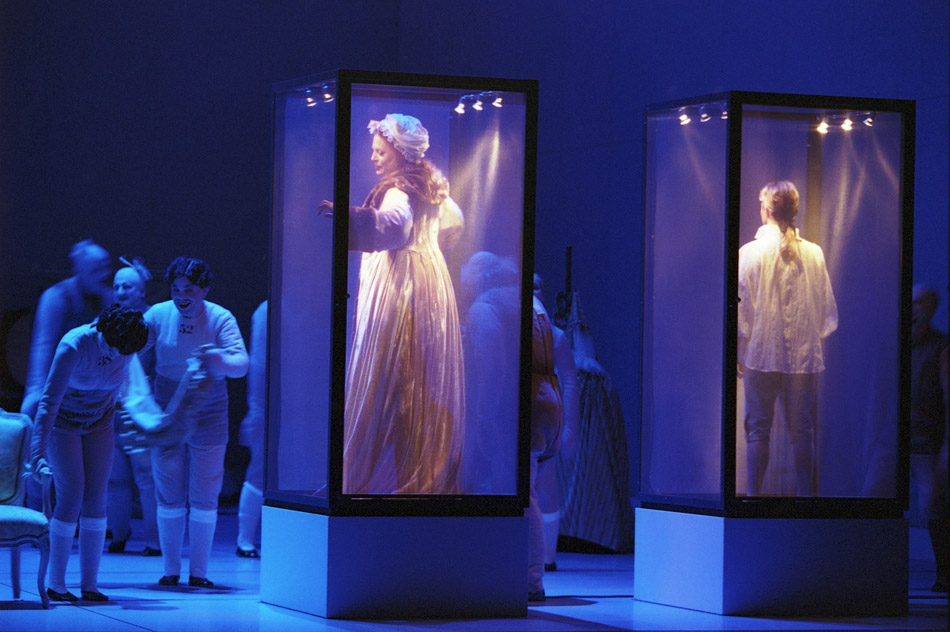Сцена из оперы «Кавалер розы». Aalto-Musiktheater Essen. 2004 